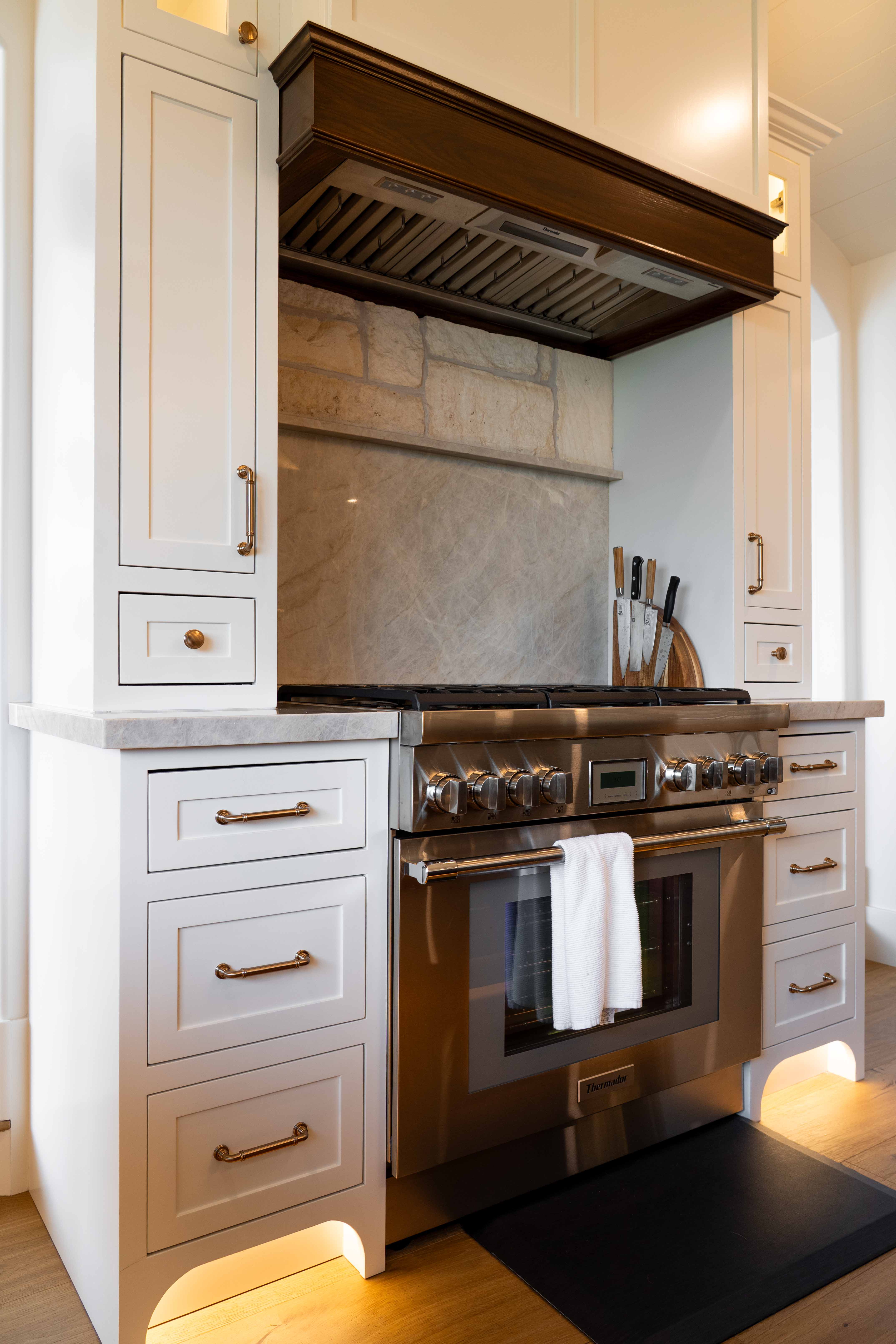 Cabinet & Countertop Integration - Custom cabinets with seamless countertop coordination in San Diego